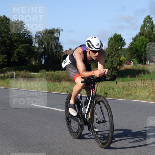 25.08.2024 - Elbe Triathlon Hamburg Fuchs,  Jonas http://msf.ph/oto/6839011 25.08.2024 09:35:46 Radfahren 427, 179, 294 meine-sportfotos.de