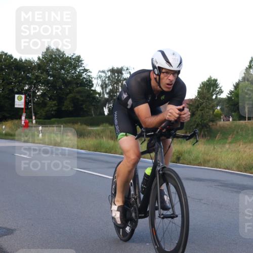 25.08.2024 - Elbe Triathlon Hamburg Fuchs,  Jonas http://msf.ph/oto/6839012 25.08.2024 08:54:11 Radfahren 159, 186, 142, 166 meine-sportfotos.de