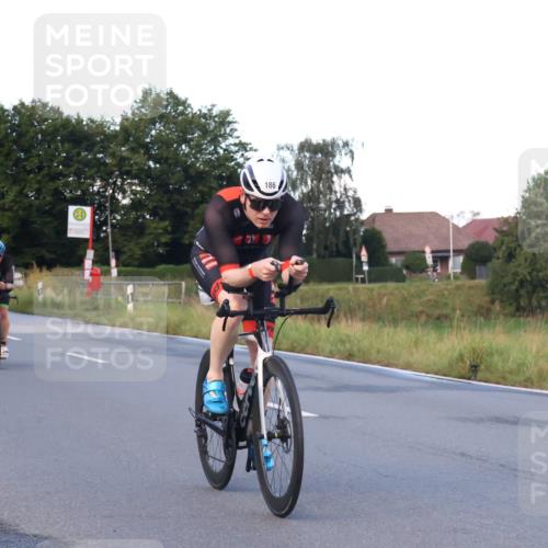 25.08.2024 - Elbe Triathlon Hamburg Fuchs,  Jonas http://msf.ph/oto/6839027 25.08.2024 08:54:12 Radfahren 159, 186, 142, 166 meine-sportfotos.de