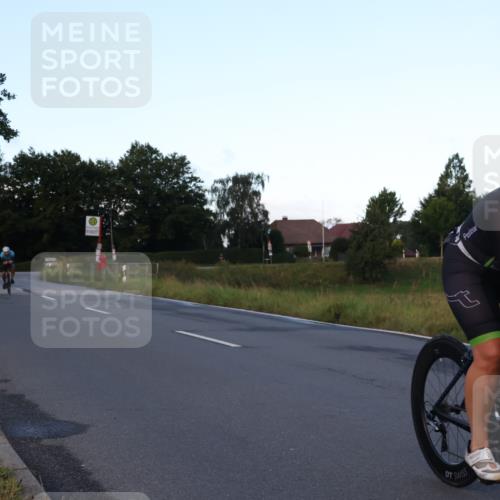 25.08.2024 - Elbe Triathlon Hamburg Fuchs,  Jonas http://msf.ph/oto/6839045 25.08.2024 08:54:14 Radfahren 159, 186, 142, 166 meine-sportfotos.de