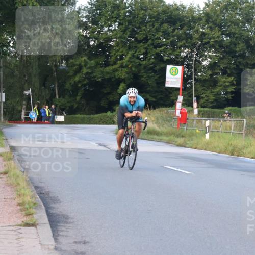 25.08.2024 - Elbe Triathlon Hamburg Fuchs,  Jonas http://msf.ph/oto/6839049 25.08.2024 08:54:15 Radfahren 159, 186, 142, 166 meine-sportfotos.de