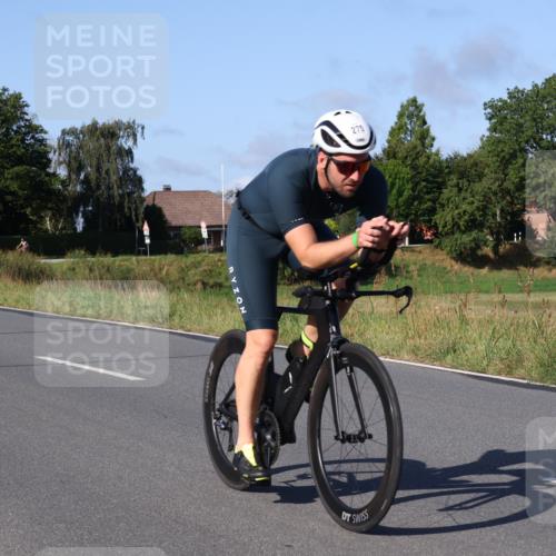 25.08.2024 - Elbe Triathlon Hamburg Fuchs,  Jonas http://msf.ph/oto/6839051 25.08.2024 09:35:54 Radfahren 294, 275, 184 meine-sportfotos.de