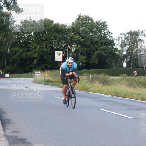 25.08.2024 - Elbe Triathlon Hamburg Fuchs,  Jonas http://msf.ph/oto/6839072 25.08.2024 08:54:16 Radfahren 186, 142, 166 meine-sportfotos.de