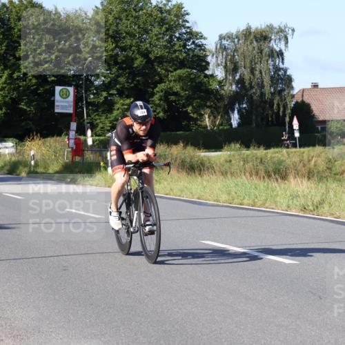 25.08.2024 - Elbe Triathlon Hamburg Fuchs,  Jonas http://msf.ph/oto/6839074 25.08.2024 09:35:55 Radfahren 294, 275, 184 meine-sportfotos.de