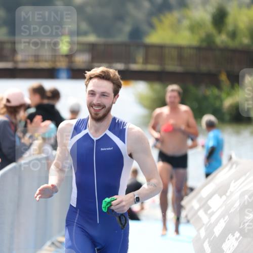 25.08.2024 - Elbe Triathlon Hamburg H.Heesch http://msf.ph/oto/6839077 25.08.2024 14:05:29 Schwimmen 4, 8, 9, 13, 14, 15, 19, 22, 25, 29 meine-sportfotos.de