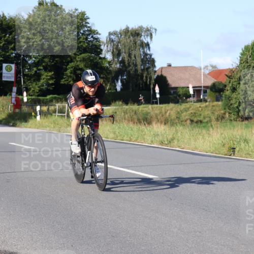 25.08.2024 - Elbe Triathlon Hamburg Fuchs,  Jonas http://msf.ph/oto/6839079 25.08.2024 09:35:55 Radfahren 294, 275, 184 meine-sportfotos.de