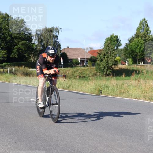 25.08.2024 - Elbe Triathlon Hamburg Fuchs,  Jonas http://msf.ph/oto/6839085 25.08.2024 09:35:55 Radfahren 294, 275, 184 meine-sportfotos.de