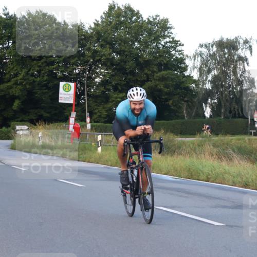 25.08.2024 - Elbe Triathlon Hamburg Fuchs,  Jonas http://msf.ph/oto/6839087 25.08.2024 08:54:16 Radfahren 186, 142, 166 meine-sportfotos.de