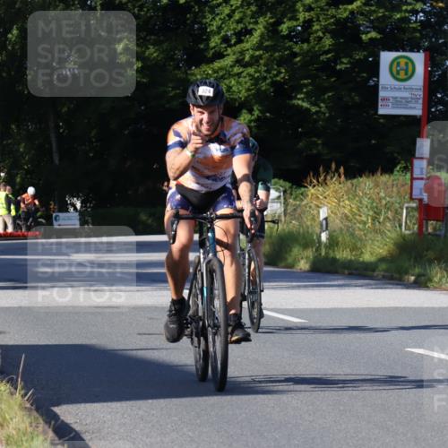 25.08.2024 - Elbe Triathlon Hamburg Fuchs,  Jonas http://msf.ph/oto/6839100 25.08.2024 09:36:04 Radfahren 241 meine-sportfotos.de