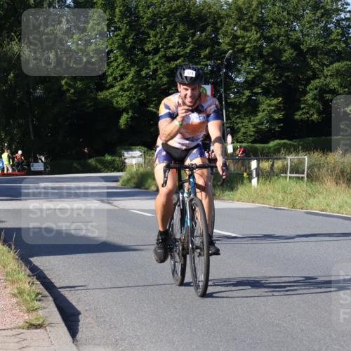 25.08.2024 - Elbe Triathlon Hamburg Fuchs,  Jonas http://msf.ph/oto/6839117 25.08.2024 09:36:05 Radfahren 241 meine-sportfotos.de