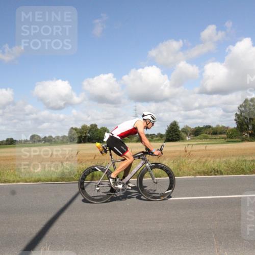 25.08.2024 - Elbe Triathlon Hamburg Fuchs,  Jonas http://msf.ph/oto/6839125 25.08.2024 10:57:16 Radfahren 781, 687, 1462, 773, 1594 meine-sportfotos.de