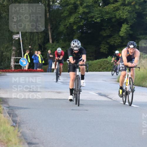 25.08.2024 - Elbe Triathlon Hamburg Fuchs,  Jonas http://msf.ph/oto/6839137 25.08.2024 08:54:25 Radfahren 92, 182, 81, 89 meine-sportfotos.de