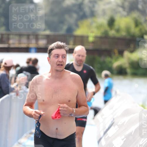25.08.2024 - Elbe Triathlon Hamburg H.Heesch http://msf.ph/oto/6839143 25.08.2024 14:05:34 Schwimmen 4, 8, 9, 13, 15, 19, 22, 25, 29 meine-sportfotos.de