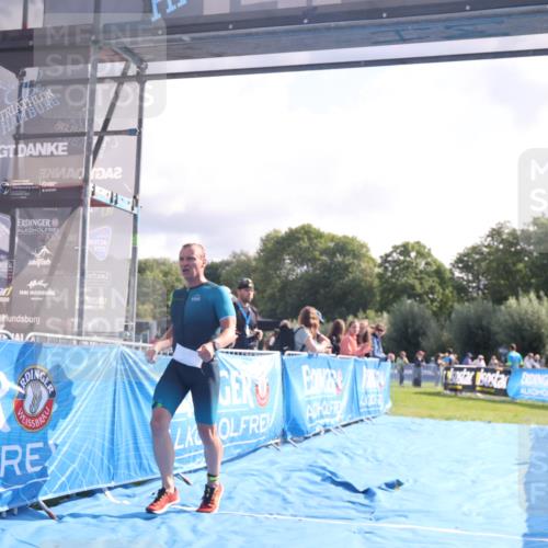 25.08.2024 - Elbe Triathlon Hamburg H.Heesch http://msf.ph/oto/6839152 25.08.2024 10:25:06 Ziel 43 meine-sportfotos.de