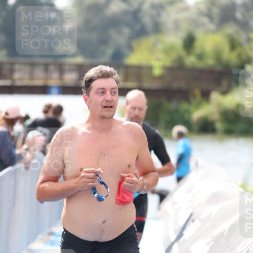 25.08.2024 - Elbe Triathlon Hamburg H.Heesch http://msf.ph/oto/6839156 25.08.2024 14:05:34 Schwimmen 4, 8, 9, 13, 15, 19, 22, 25, 29 meine-sportfotos.de