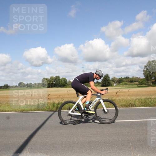 25.08.2024 - Elbe Triathlon Hamburg Fuchs,  Jonas http://msf.ph/oto/6839179 25.08.2024 10:57:35 Radfahren 1459, 1418, 1415, 565, 1575, 1430, 1583, 1445 meine-sportfotos.de