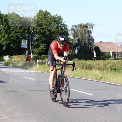 25.08.2024 - Elbe Triathlon Hamburg Fuchs,  Jonas http://msf.ph/oto/6839181 25.08.2024 09:36:14 Radfahren 209 meine-sportfotos.de