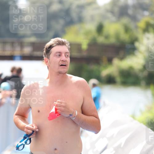 25.08.2024 - Elbe Triathlon Hamburg H.Heesch http://msf.ph/oto/6839200 25.08.2024 14:05:34 Schwimmen 4, 8, 9, 13, 15, 19, 22, 25, 29 meine-sportfotos.de