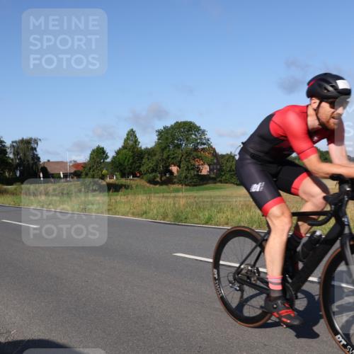 25.08.2024 - Elbe Triathlon Hamburg Fuchs,  Jonas http://msf.ph/oto/6839206 25.08.2024 09:36:14 Radfahren 209 meine-sportfotos.de
