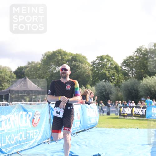25.08.2024 - Elbe Triathlon Hamburg H.Heesch http://msf.ph/oto/6839235 25.08.2024 10:25:52 Ziel 94 meine-sportfotos.de