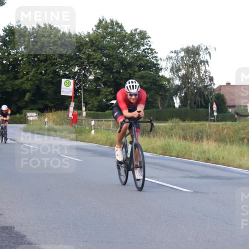 25.08.2024 - Elbe Triathlon Hamburg Fuchs,  Jonas http://msf.ph/oto/6839257 25.08.2024 08:54:29 Radfahren 92, 182, 81, 89 meine-sportfotos.de