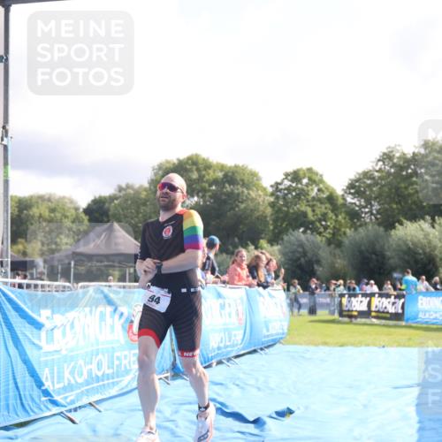 25.08.2024 - Elbe Triathlon Hamburg H.Heesch http://msf.ph/oto/6839264 25.08.2024 10:25:52 Ziel 94 meine-sportfotos.de