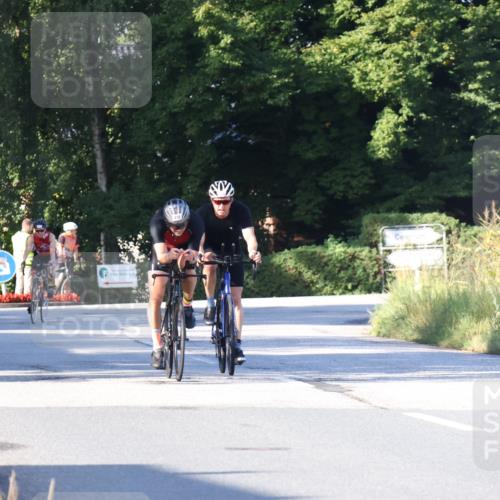 25.08.2024 - Elbe Triathlon Hamburg Fuchs,  Jonas http://msf.ph/oto/6839271 25.08.2024 09:36:23 Radfahren 209, 258, 410 meine-sportfotos.de