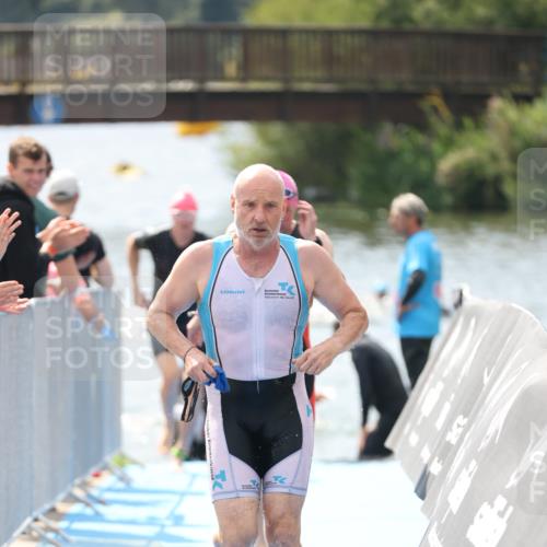 25.08.2024 - Elbe Triathlon Hamburg H.Heesch http://msf.ph/oto/6839287 25.08.2024 14:05:40 Schwimmen 4, 8, 9, 13, 15, 19, 22, 29 meine-sportfotos.de