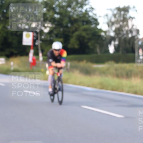 25.08.2024 - Elbe Triathlon Hamburg Fuchs,  Jonas http://msf.ph/oto/6839293 25.08.2024 08:54:31 Radfahren 92, 182, 81, 89, 158 meine-sportfotos.de