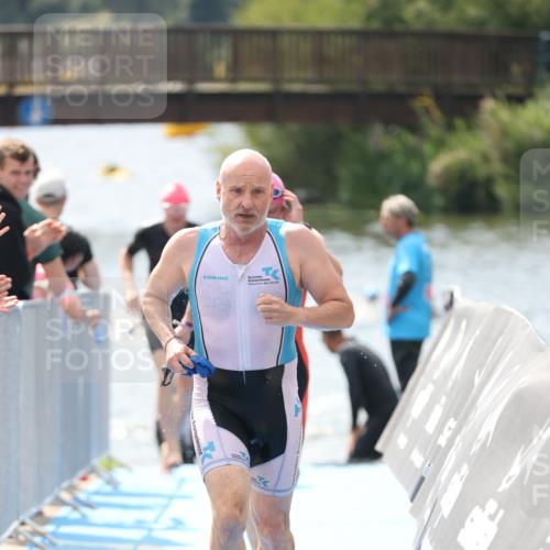 25.08.2024 - Elbe Triathlon Hamburg H.Heesch http://msf.ph/oto/6839297 25.08.2024 14:05:40 Schwimmen 4, 8, 9, 13, 15, 19, 22, 29 meine-sportfotos.de