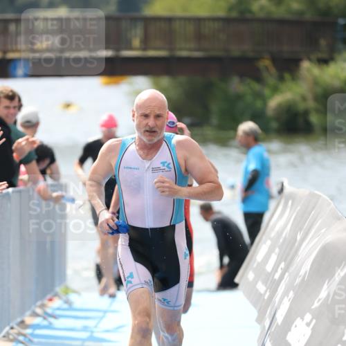25.08.2024 - Elbe Triathlon Hamburg H.Heesch http://msf.ph/oto/6839301 25.08.2024 14:05:40 Schwimmen 4, 8, 9, 13, 15, 19, 22, 29 meine-sportfotos.de