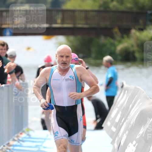 25.08.2024 - Elbe Triathlon Hamburg H.Heesch http://msf.ph/oto/6839314 25.08.2024 14:05:40 Schwimmen 4, 8, 9, 13, 15, 19, 22, 29 meine-sportfotos.de