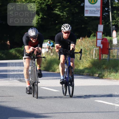 25.08.2024 - Elbe Triathlon Hamburg Fuchs,  Jonas http://msf.ph/oto/6839317 25.08.2024 09:36:24 Radfahren 209, 258, 410, 119 meine-sportfotos.de