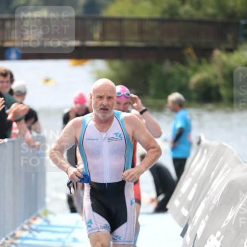 25.08.2024 - Elbe Triathlon Hamburg H.Heesch http://msf.ph/oto/6839322 25.08.2024 14:05:40 Schwimmen 4, 8, 9, 13, 15, 19, 22, 29 meine-sportfotos.de