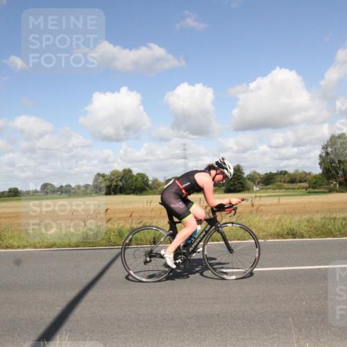 25.08.2024 - Elbe Triathlon Hamburg Fuchs,  Jonas http://msf.ph/oto/6839324 25.08.2024 10:59:01 Radfahren 1588, 1643, 1631, 1645 meine-sportfotos.de
