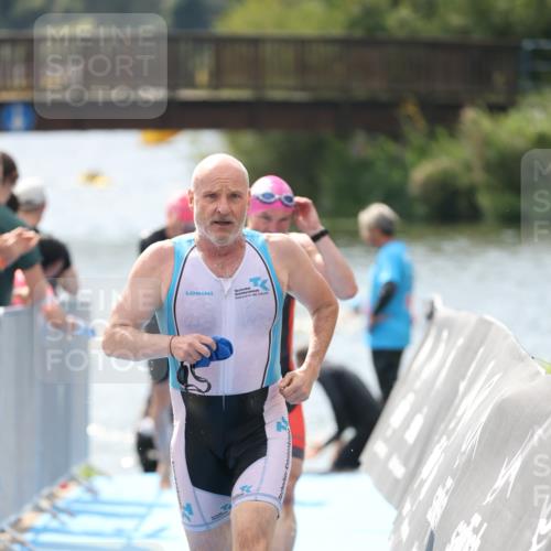 25.08.2024 - Elbe Triathlon Hamburg H.Heesch http://msf.ph/oto/6839343 25.08.2024 14:05:40 Schwimmen 4, 8, 9, 13, 15, 19, 22, 29 meine-sportfotos.de