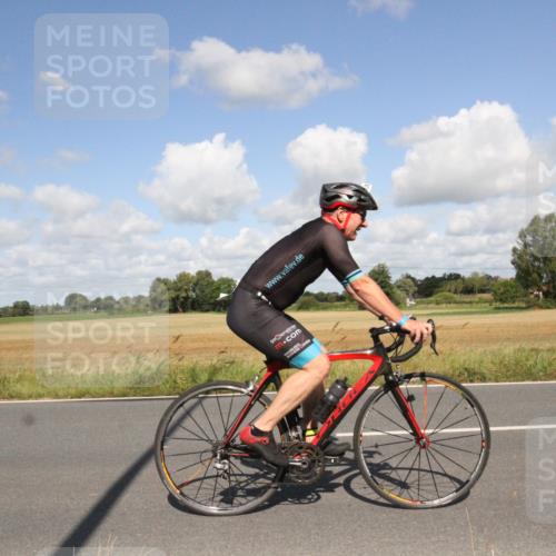 25.08.2024 - Elbe Triathlon Hamburg Fuchs,  Jonas http://msf.ph/oto/6839356 25.08.2024 10:59:24 Radfahren 1438, 455, 1403, 1598 meine-sportfotos.de