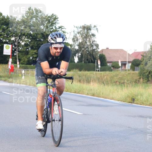 25.08.2024 - Elbe Triathlon Hamburg Fuchs,  Jonas http://msf.ph/oto/6839375 25.08.2024 08:54:37 Radfahren 89, 158, 34 meine-sportfotos.de