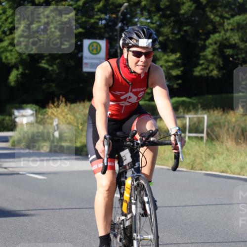 25.08.2024 - Elbe Triathlon Hamburg Fuchs,  Jonas http://msf.ph/oto/6839396 25.08.2024 09:36:30 Radfahren 258, 410, 119, 169, 308, 526, 190 meine-sportfotos.de