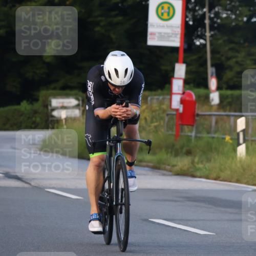 25.08.2024 - Elbe Triathlon Hamburg Fuchs,  Jonas http://msf.ph/oto/6839419 25.08.2024 08:54:42 Radfahren 158, 34, 39 meine-sportfotos.de