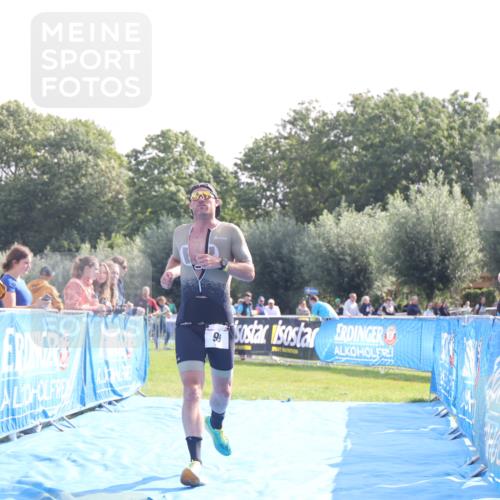 25.08.2024 - Elbe Triathlon Hamburg H.Heesch http://msf.ph/oto/6839420 25.08.2024 10:26:16 Ziel 60, 99 meine-sportfotos.de