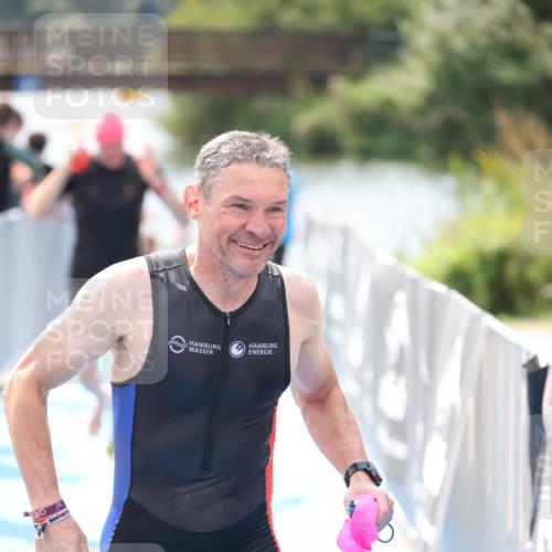 25.08.2024 - Elbe Triathlon Hamburg H.Heesch http://msf.ph/oto/6839432 25.08.2024 14:05:44 Schwimmen 4, 15, 17, 19, 22, 29 meine-sportfotos.de