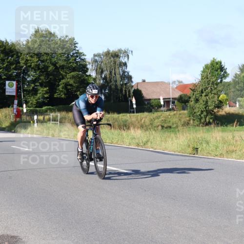 25.08.2024 - Elbe Triathlon Hamburg Fuchs,  Jonas http://msf.ph/oto/6839469 25.08.2024 09:36:35 Radfahren 119, 169, 308, 526, 190 meine-sportfotos.de