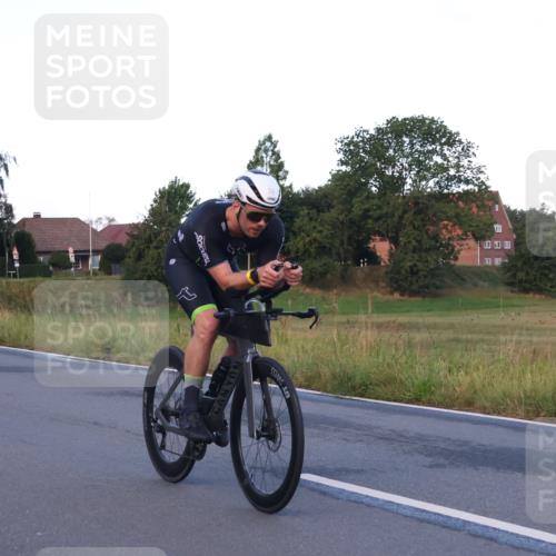 25.08.2024 - Elbe Triathlon Hamburg Fuchs,  Jonas http://msf.ph/oto/6839485 25.08.2024 08:54:45 Radfahren 34, 39 meine-sportfotos.de