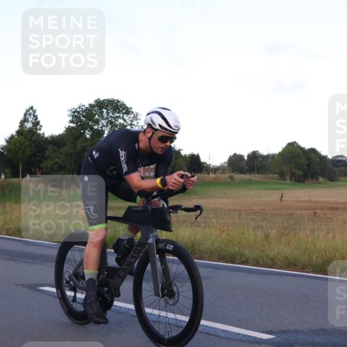 25.08.2024 - Elbe Triathlon Hamburg Fuchs,  Jonas http://msf.ph/oto/6839492 25.08.2024 08:54:45 Radfahren 34, 39 meine-sportfotos.de