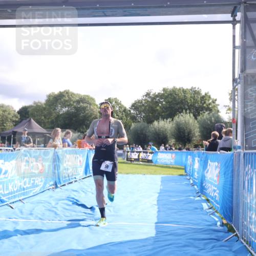 25.08.2024 - Elbe Triathlon Hamburg H.Heesch http://msf.ph/oto/6839494 25.08.2024 10:26:17 Ziel 60, 99 meine-sportfotos.de