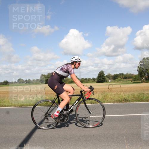 25.08.2024 - Elbe Triathlon Hamburg Fuchs,  Jonas http://msf.ph/oto/6839521 25.08.2024 11:01:00 Radfahren 1692, 1458, 1471, 1720, 1494, 1710 meine-sportfotos.de
