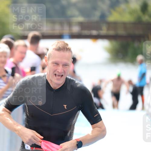 25.08.2024 - Elbe Triathlon Hamburg H.Heesch http://msf.ph/oto/6839550 25.08.2024 14:05:47 Schwimmen 15, 17, 19, 22, 29 meine-sportfotos.de