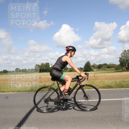 25.08.2024 - Elbe Triathlon Hamburg Fuchs,  Jonas http://msf.ph/oto/6839553 25.08.2024 11:01:08 Radfahren 1720, 1494, 1710, 1699 meine-sportfotos.de
