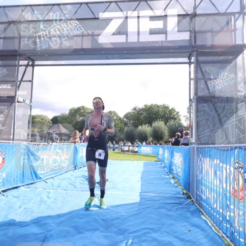 25.08.2024 - Elbe Triathlon Hamburg H.Heesch http://msf.ph/oto/6839566 25.08.2024 10:26:17 Ziel 60, 99 meine-sportfotos.de